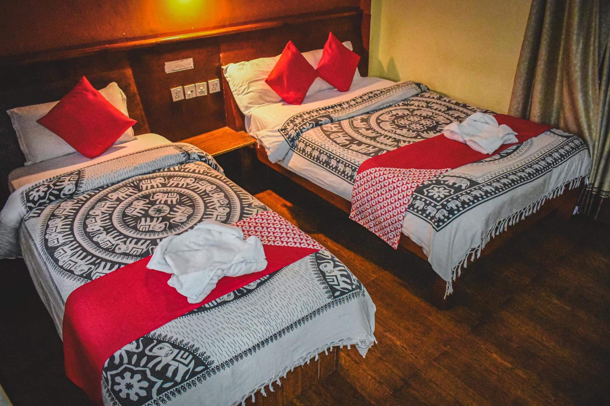 Chitwan Riverside Resort Sauraha Exteriér fotografie