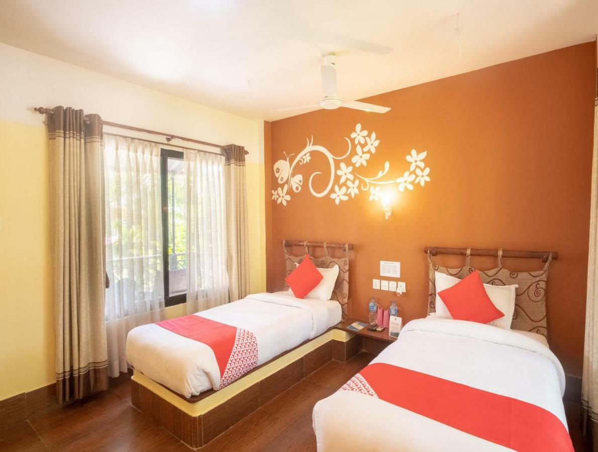 Chitwan Riverside Resort Sauraha Exteriér fotografie