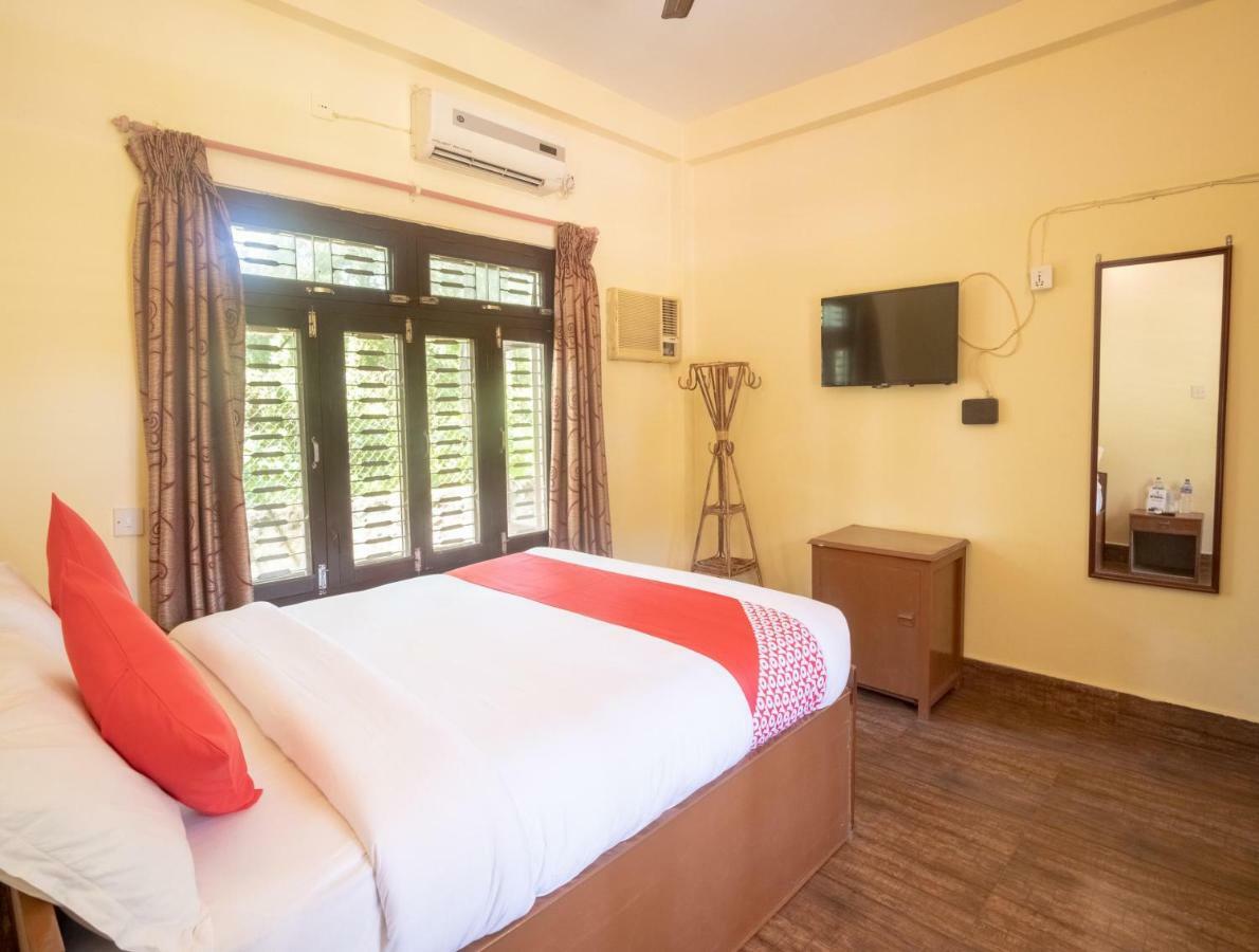 Chitwan Riverside Resort Sauraha Exteriér fotografie